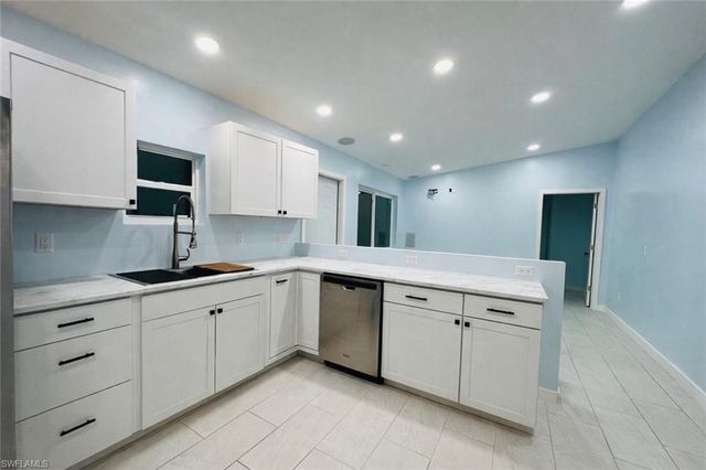 149 Hibiscus DR, Fort Myers Beach, FL 33931