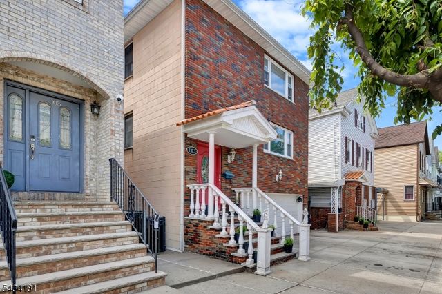103 Houston St, Newark City, NJ 07105