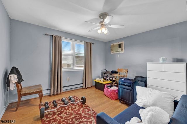 103 Houston St, Newark City, NJ 07105