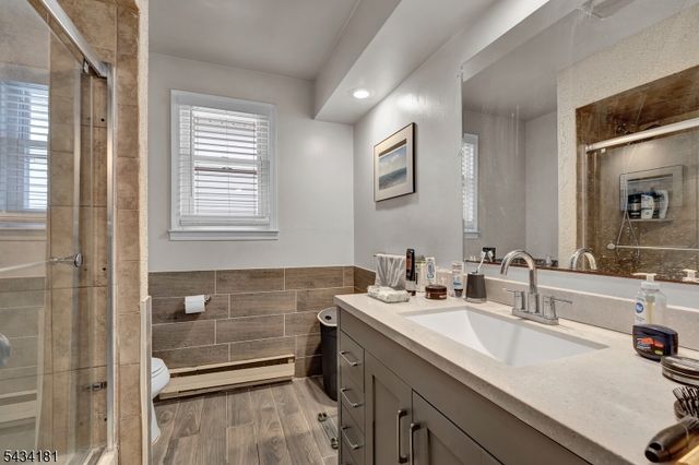 103 Houston St, Newark City, NJ 07105