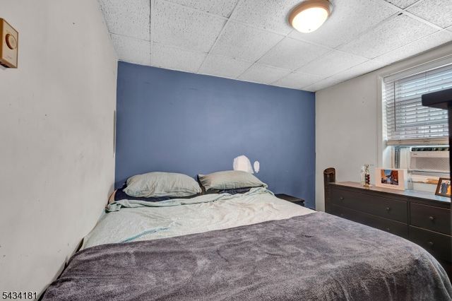 103 Houston St, Newark City, NJ 07105