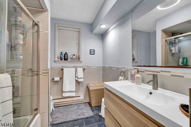 103 Houston St, Newark City, NJ 07105
