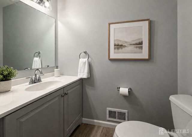 6 Allison Drive, East Brunswick, NJ 08816