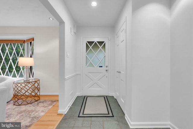 2124 EDGEWATER PKWY, Silver Spring, MD 20903