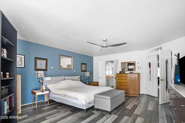 8330 E SAN BERNARDO Drive, Scottsdale, AZ 85258