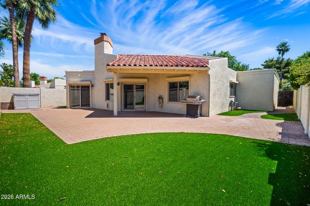 8330 E SAN BERNARDO Drive, Scottsdale, AZ 85258