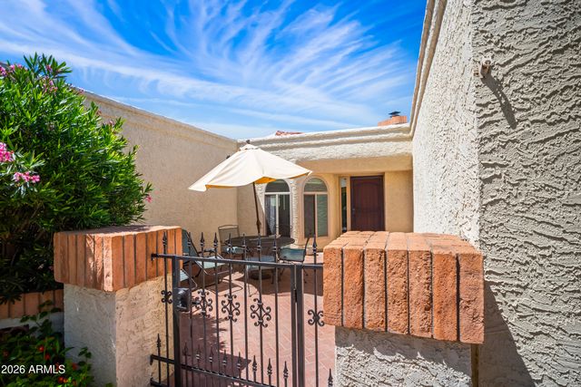 8330 E SAN BERNARDO Drive, Scottsdale, AZ 85258