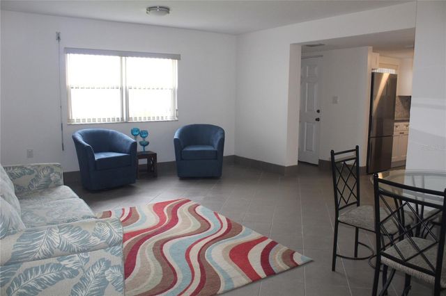 7701 STARKEY ROAD 711, Seminole, FL 33777