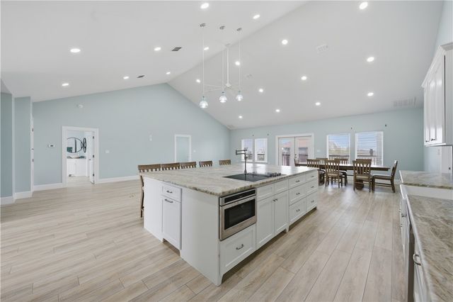 142-143 Channelview Road, Rockport, TX 78382