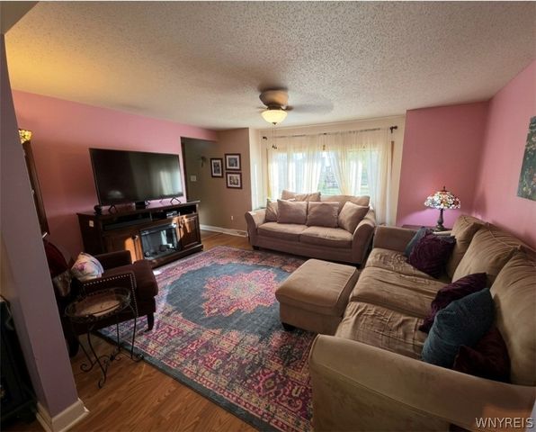156 Hillpine Road, Cheektowaga, NY 14227