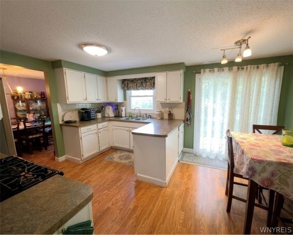 156 Hillpine Road, Cheektowaga, NY 14227