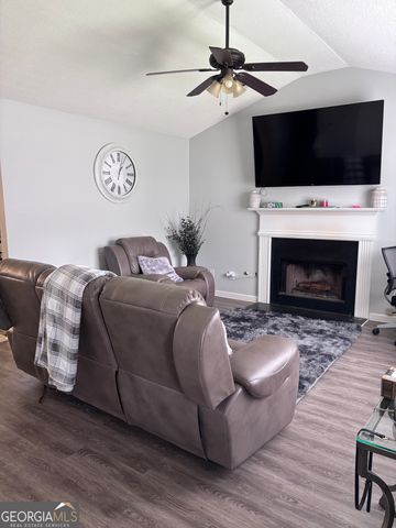 7161 New Dale Road, Rex, GA 30273