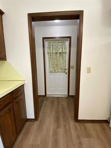 716 NW 17th Street, Moore, OK 73160