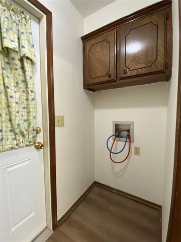 716 NW 17th Street, Moore, OK 73160