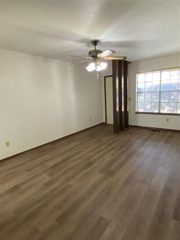 716 NW 17th Street, Moore, OK 73160