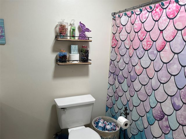 15925 N Franklin Drive 125, Clinton Charter Township, MI 48038