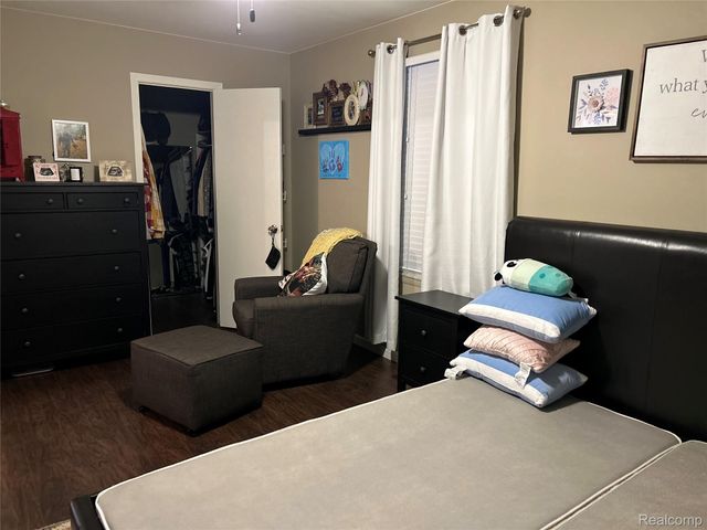 15925 N Franklin Drive 125, Clinton Charter Township, MI 48038