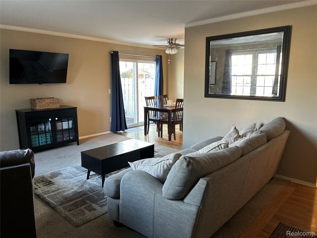 15925 N Franklin Drive 125, Clinton Charter Township, MI 48038