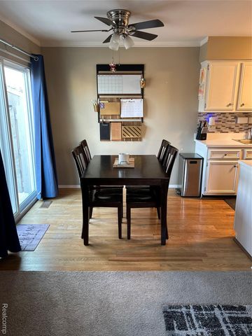 15925 N Franklin Drive 125, Clinton Charter Township, MI 48038