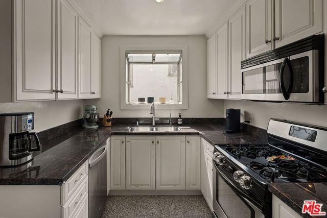 1321 N Hayworth Avenue A, West Hollywood, CA 90046