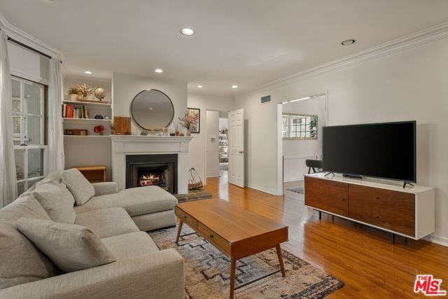 1321 N Hayworth Avenue A, West Hollywood, CA 90046