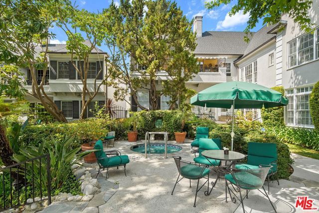 1321 N Hayworth Avenue A, West Hollywood, CA 90046