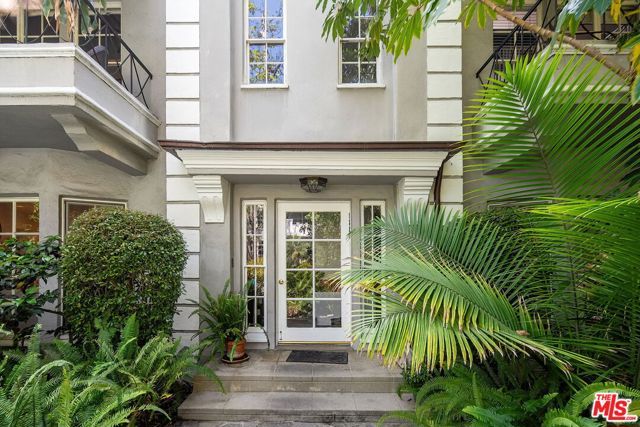 1321 N Hayworth Avenue A, West Hollywood, CA 90046