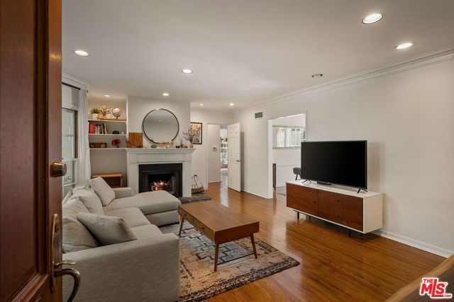 1321 N Hayworth Avenue A, West Hollywood, CA 90046