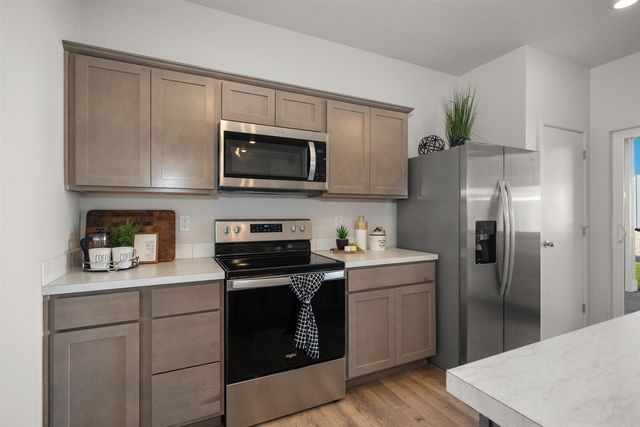 10188 W Sorenstam Rd, Cheney, WA 99004