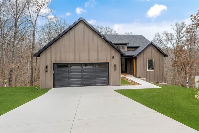 5 Carpenter Lane, Bella Vista, AR 72715