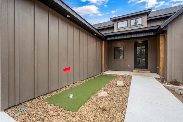 5 Carpenter Lane, Bella Vista, AR 72715