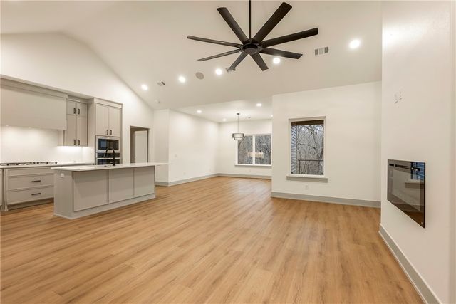 5 Carpenter Lane, Bella Vista, AR 72715