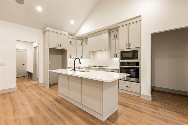 5 Carpenter Lane, Bella Vista, AR 72715