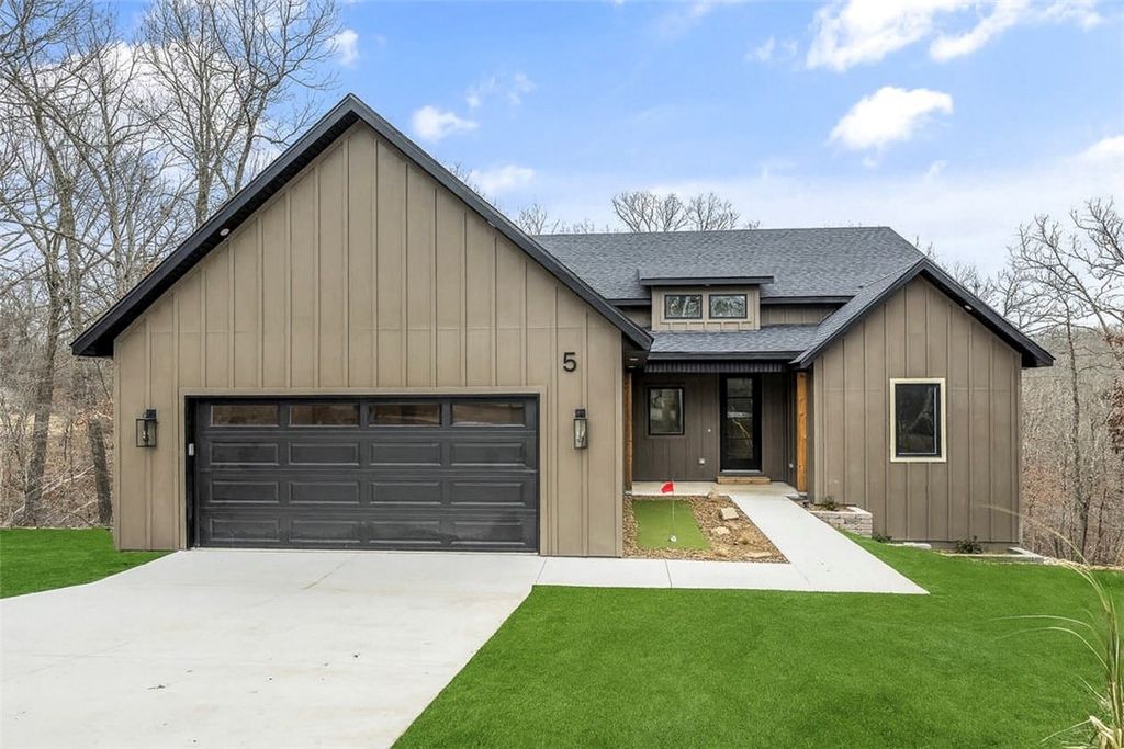 5 Carpenter Lane, Bella Vista, AR 72715