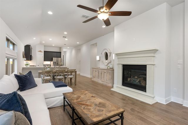 418 Raleigh DR, Georgetown, TX 78633