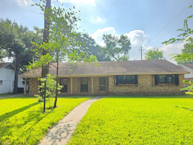 626 Cherrybark Lane, Houston, TX 77079