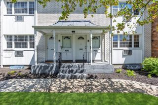4410 Wilshire Lane 4410, Oakdale, NY 11769