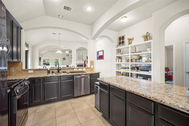 21446 Kirsten Falls Drive, Porter, TX 77365