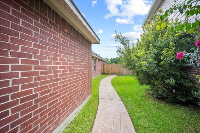 21446 Kirsten Falls Drive, Porter, TX 77365
