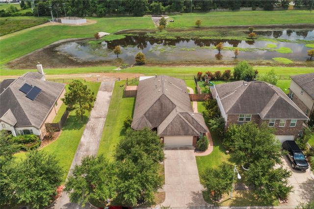 21446 Kirsten Falls Drive, Porter, TX 77365