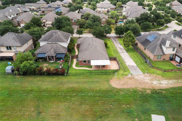 21446 Kirsten Falls Drive, Porter, TX 77365