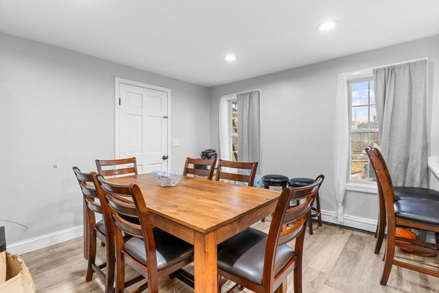 21 Dale Rd, Holbrook, MA 02343