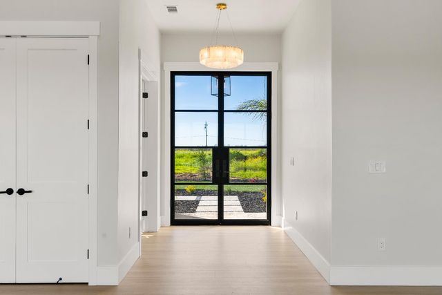 3527 Otis Ave, West Sacramento, CA 95691