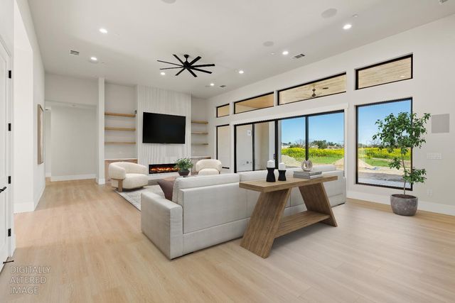 3527 Otis Ave, West Sacramento, CA 95691