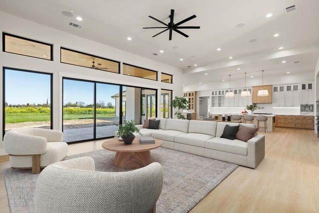 3527 Otis Ave, West Sacramento, CA 95691