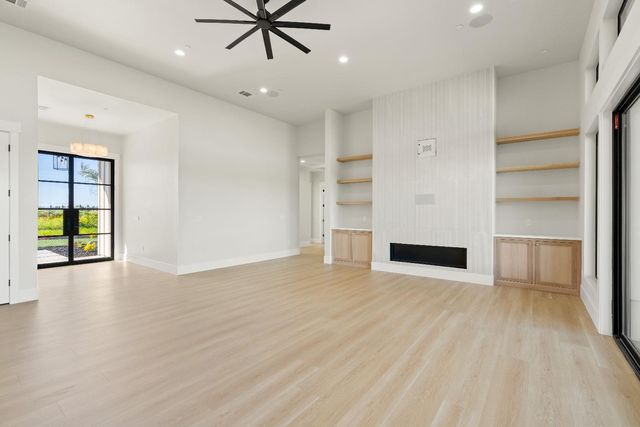 3527 Otis Ave, West Sacramento, CA 95691