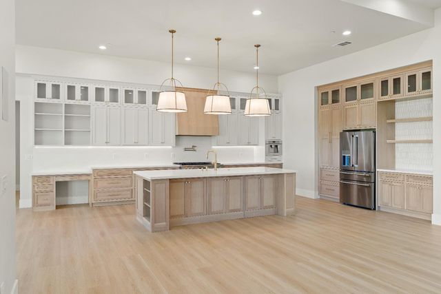 3527 Otis Ave, West Sacramento, CA 95691