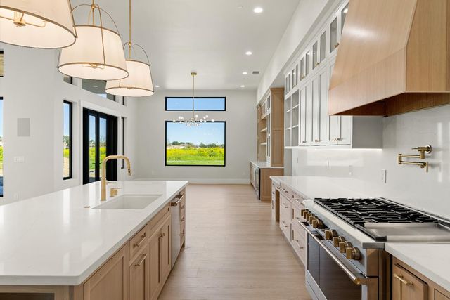 3527 Otis Ave, West Sacramento, CA 95691