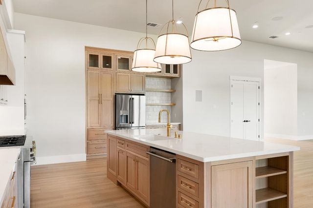 3527 Otis Ave, West Sacramento, CA 95691