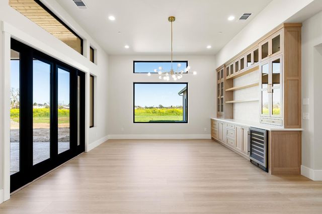 3527 Otis Ave, West Sacramento, CA 95691